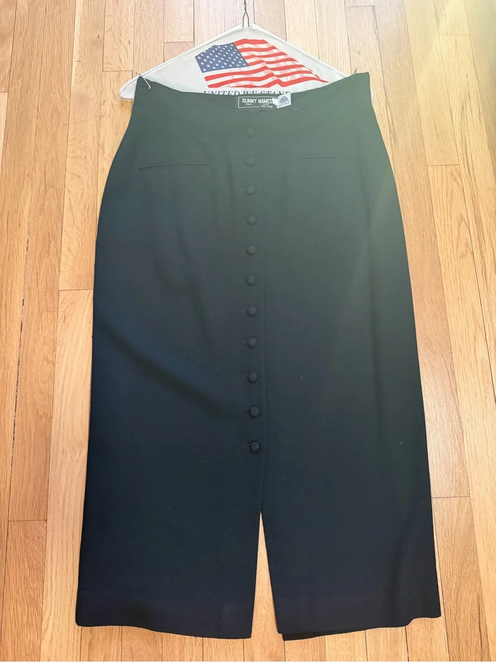 Black sunny names wool skirt size 14 100% wool skirt
